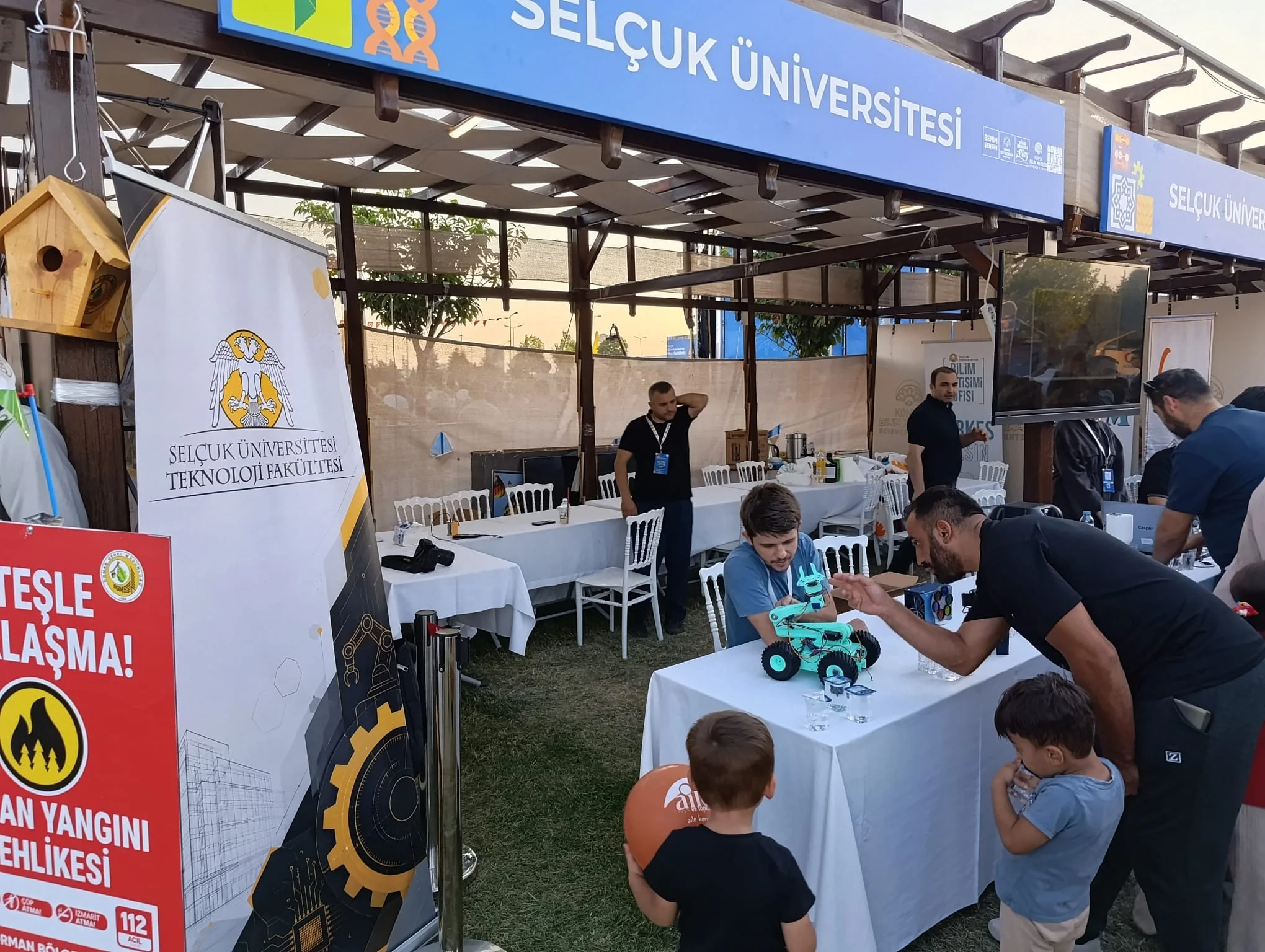 Konya Bilim Festivali’nde Teknoloji Fakültemizin Projelerine Büyük İlgi